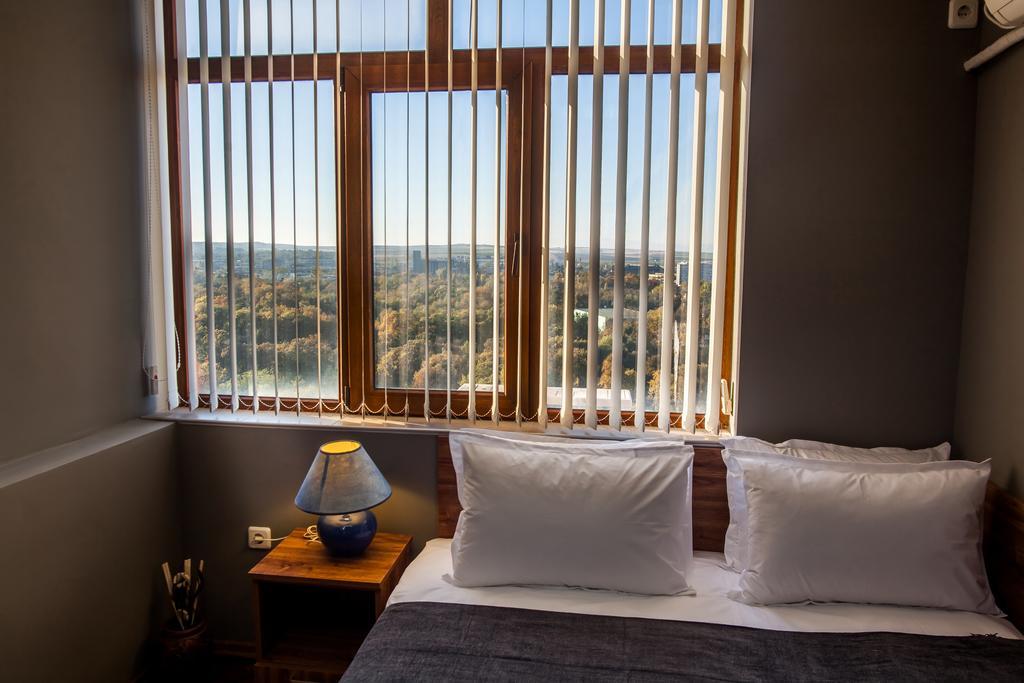 Panorama Top Floor Rooms In Hotel Tundzha Yambol Extérieur photo